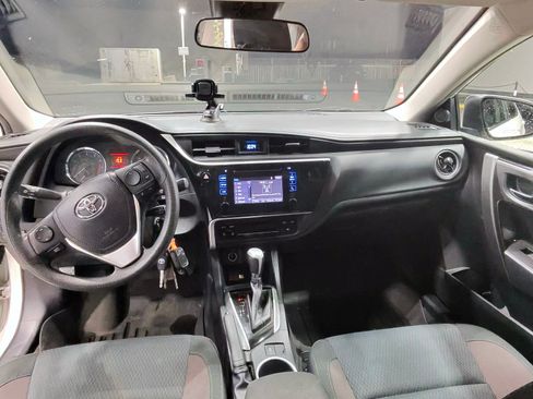 Used 2019 Toyota Corolla LE FWD image 16