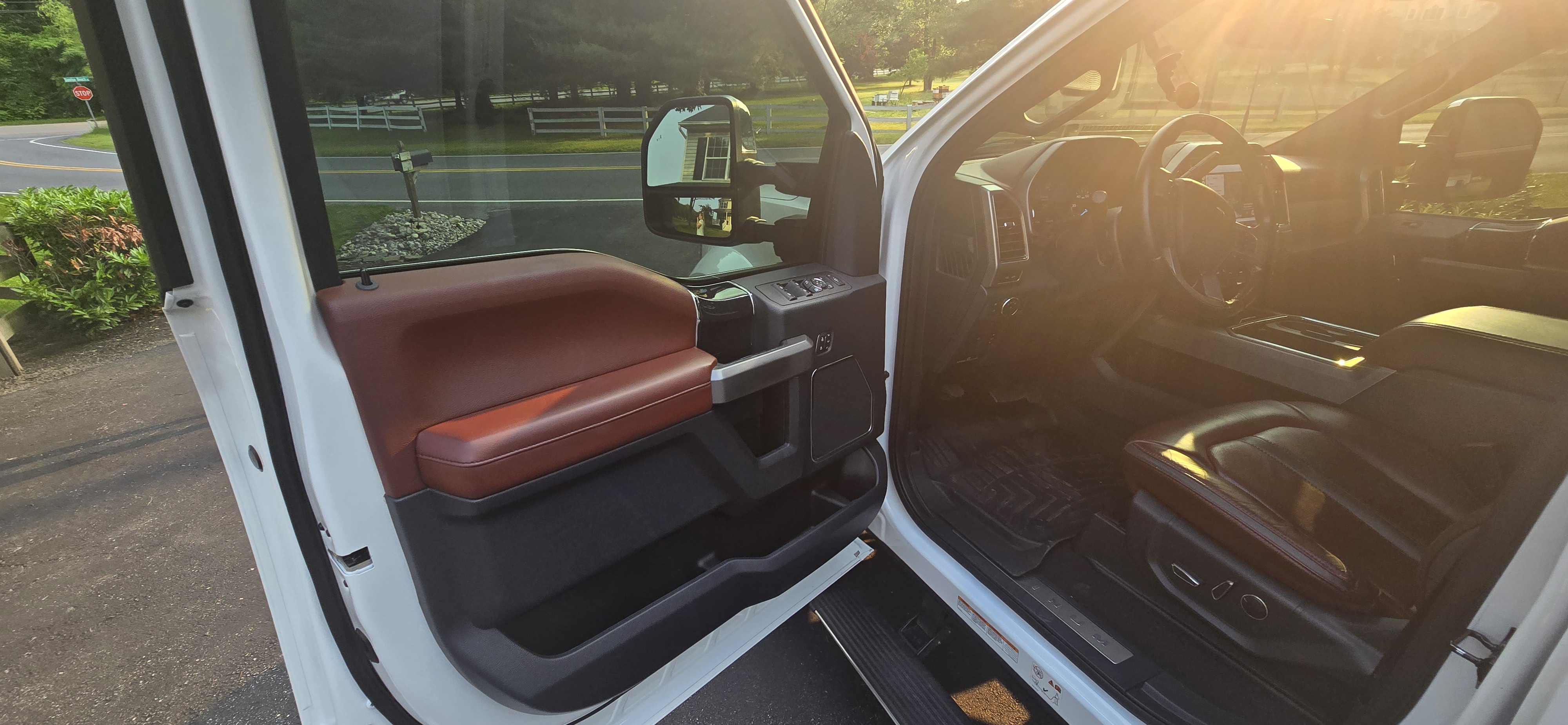 Used 2022 Ford F450 Platinum w/ FX4 Off-Road Package AWD/4WD image 10