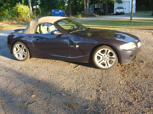 Used 2003 BMW Z4 3.0i RWD image 4