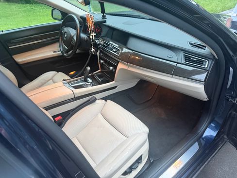 Used 2012 BMW 750Li xDrive AWD/4WD image 15