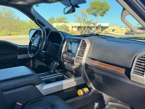 Used 2016 Ford F150 Lariat image 8