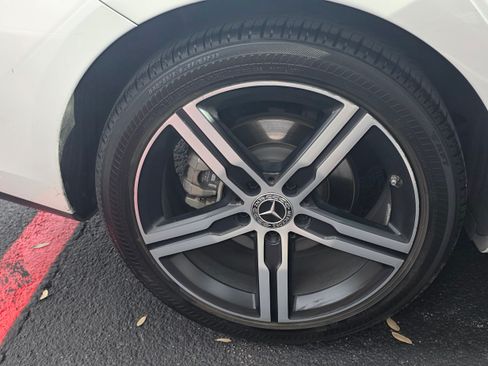 Used 2020 Mercedes-Benz CLA 250 image 12