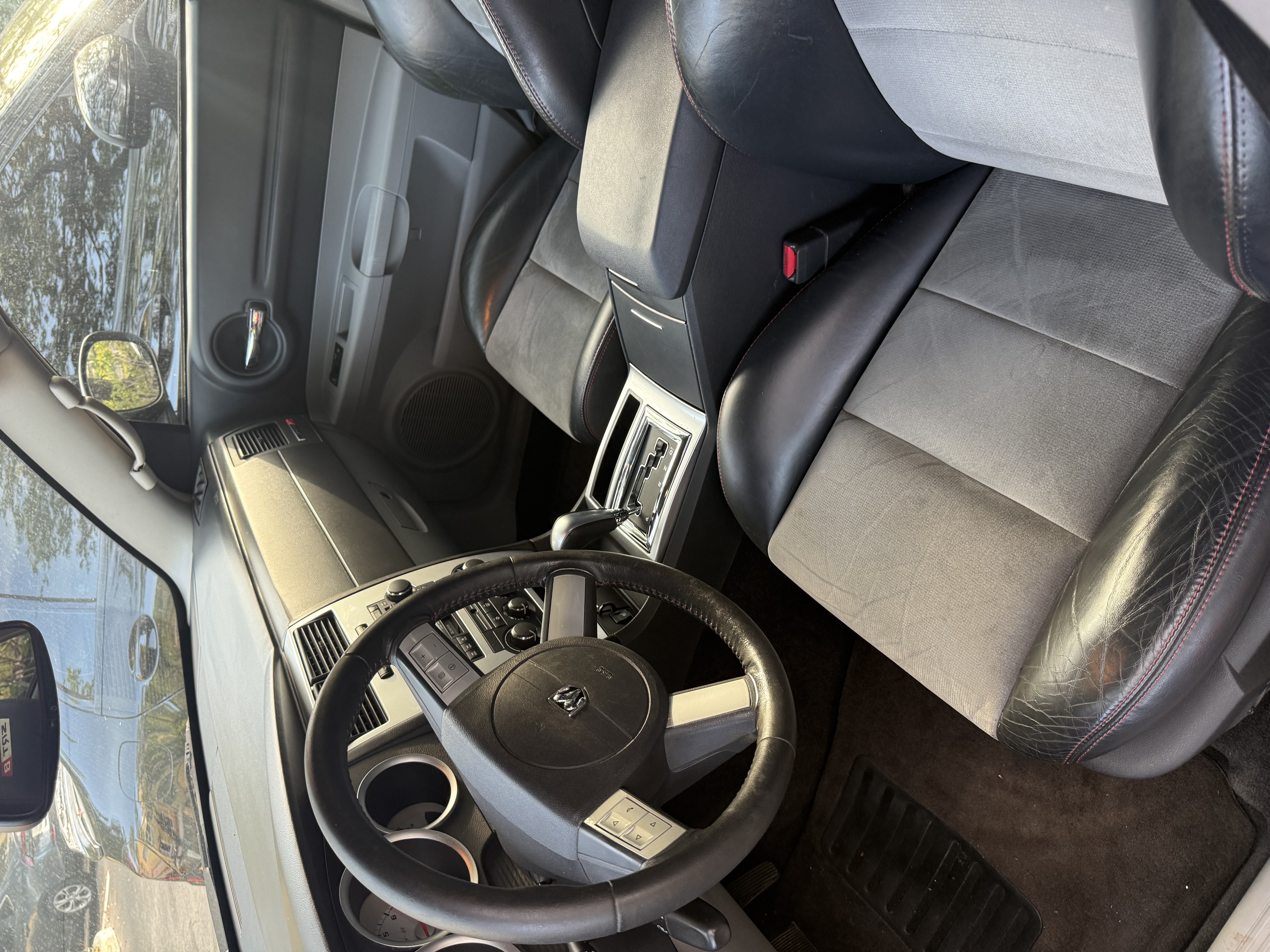 Used 2006 Dodge Magnum SRT8 w/ SRT Option Group I RWD image 6