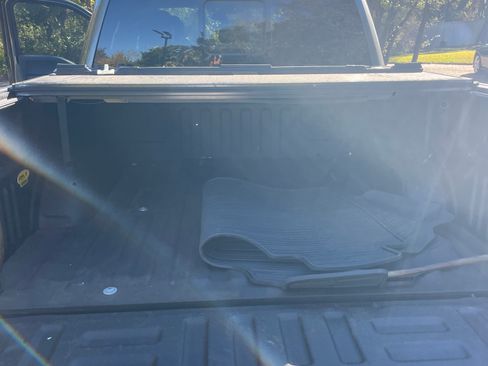 Used 2016 Ford F150 Lariat w/ Equipment Group 502A Luxury image 8