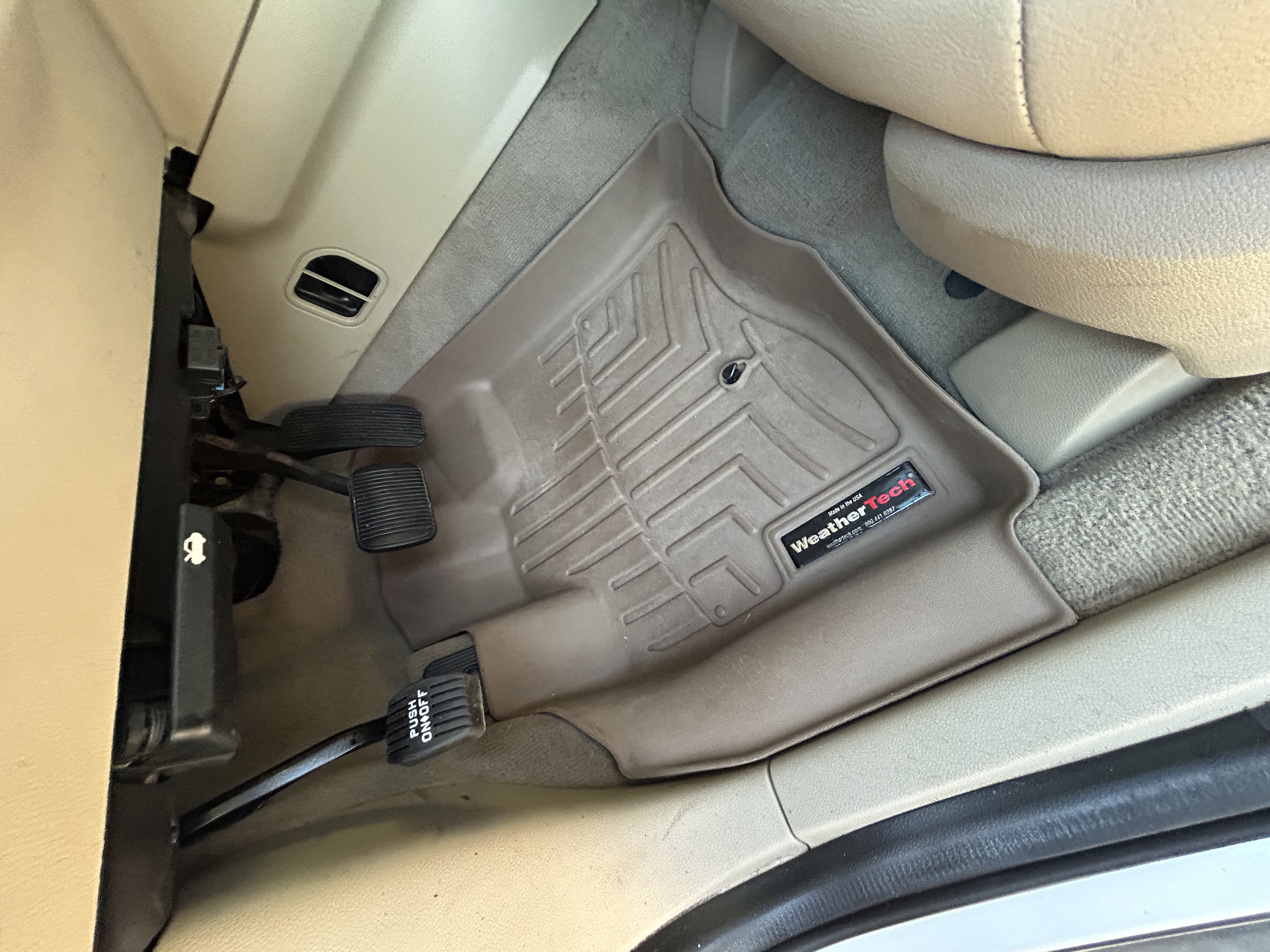 Used 2006 Ford Five Hundred Limited FWD image 13