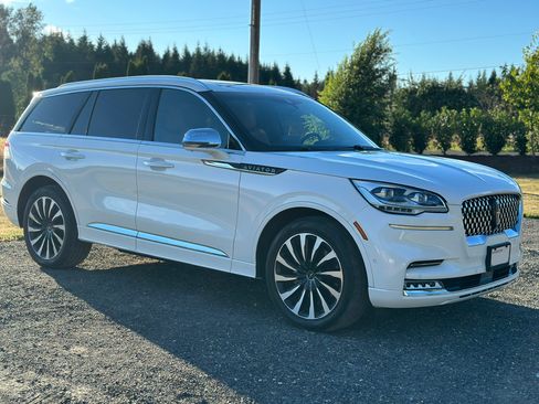 Used 2022 Lincoln Aviator Black Label Grand Touring AWD/4WD image 4