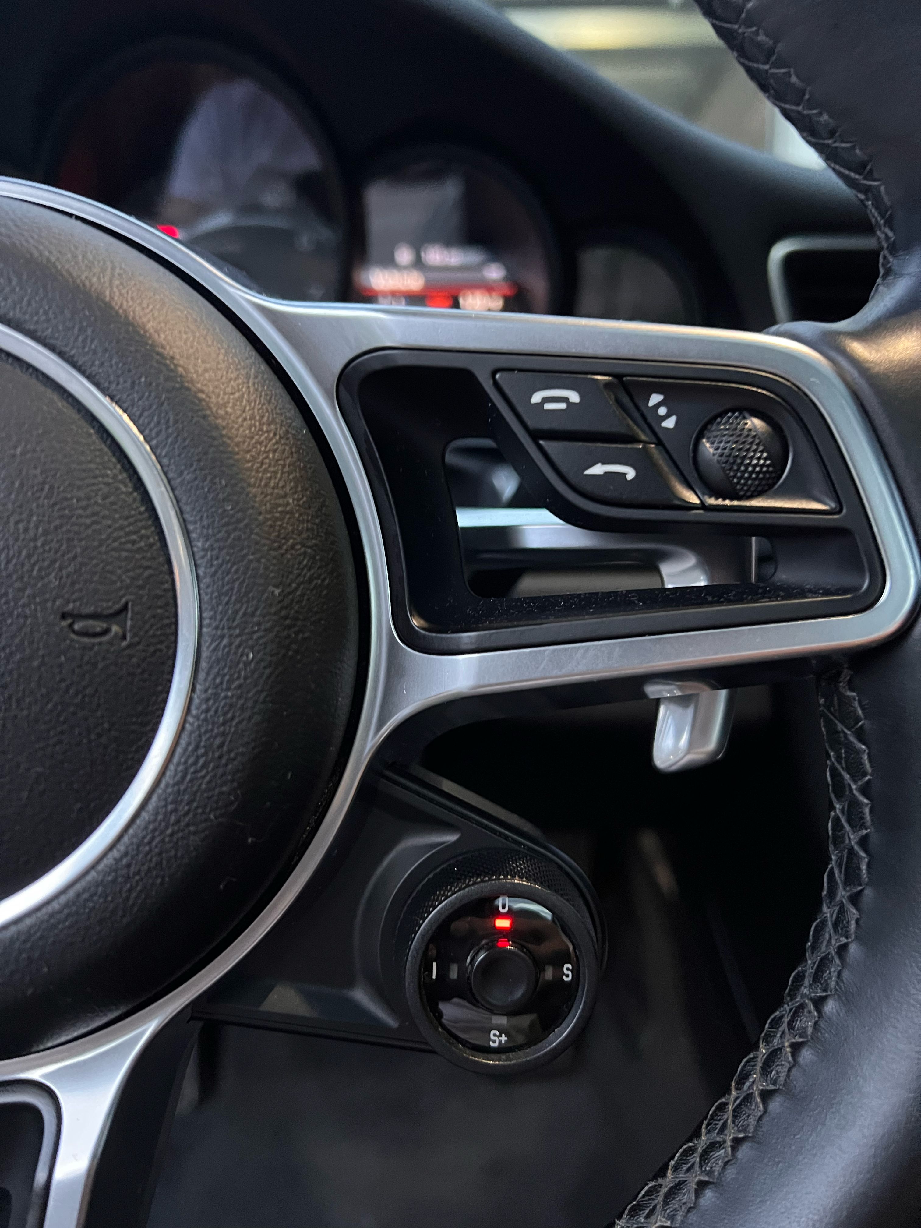 Used 2019 Porsche 911 Carrera S RWD image 21