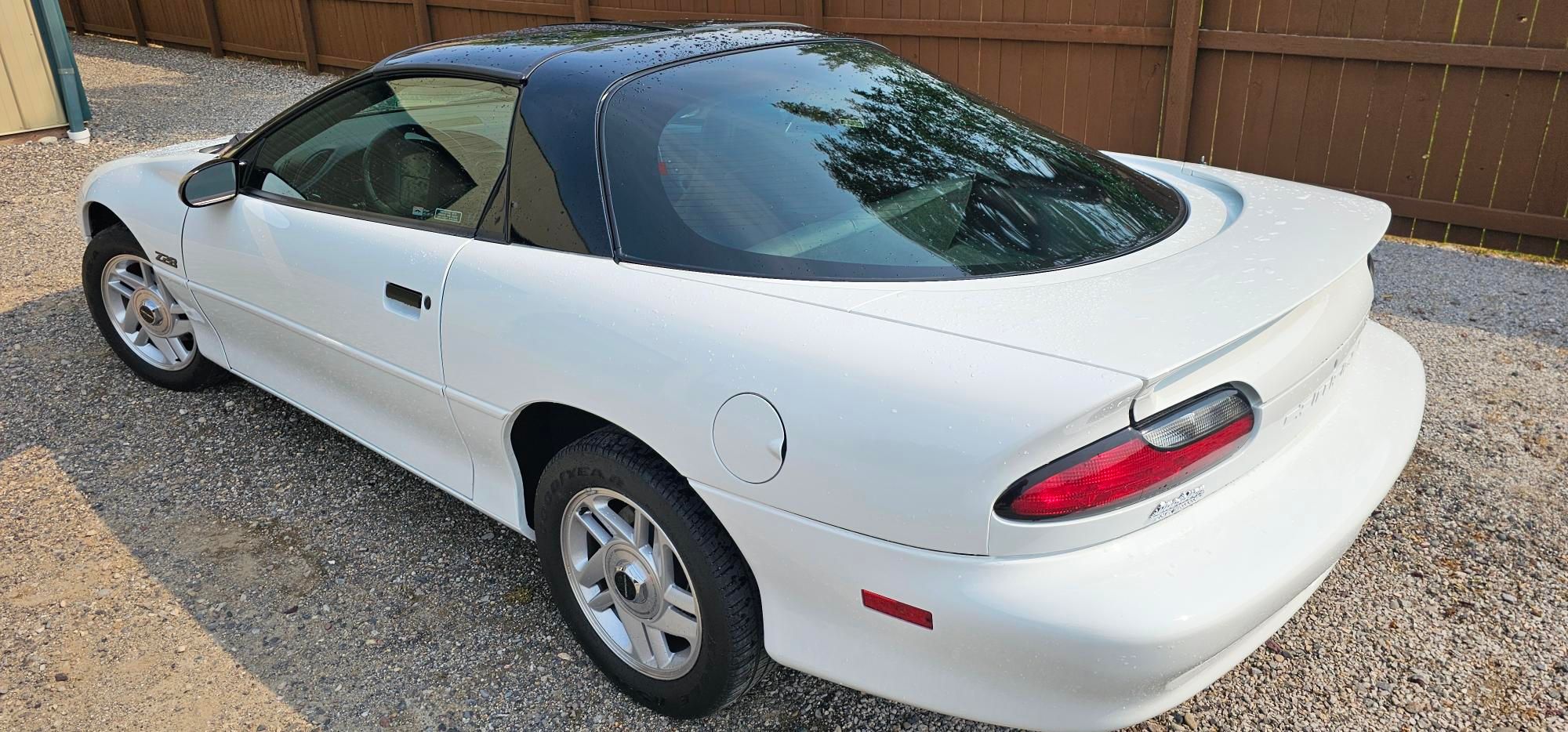 Used 1996 Chevrolet Camaro Z28 RWD image 5