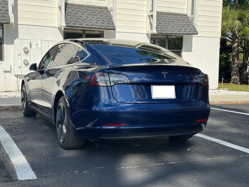 Used 2018 Tesla Model 3 Long Range RWD image 5