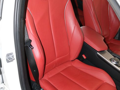 Used 2017 BMW 330e image 5