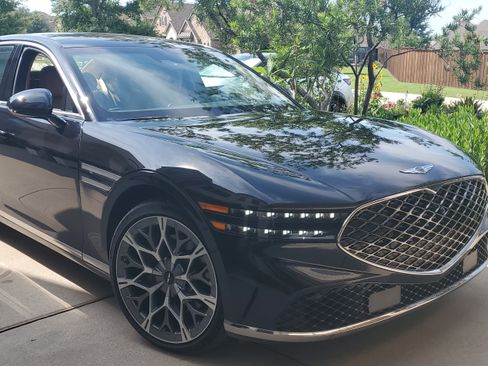 Used 2024 Genesis G90 3.5T AWD/4WD image 5