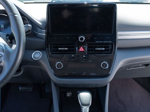 Used 2020 Hyundai Ioniq Limited image 21
