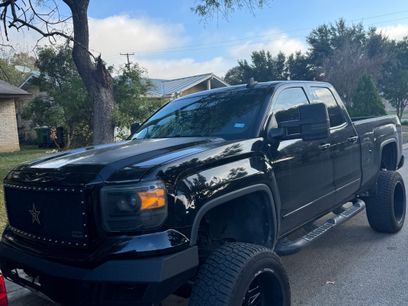 Used 2015 GMC Sierra 1500 SLE w/ Carbon-22 Edition