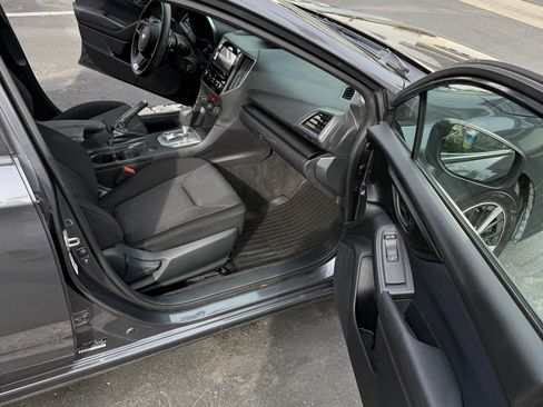 Used 2019 Subaru Impreza 2.0i Premium image 18