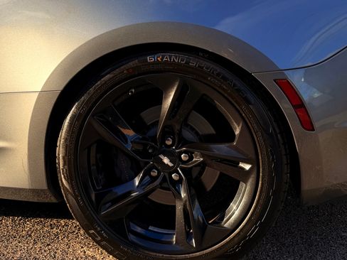 Used 2019 Chevrolet Camaro SS image 5