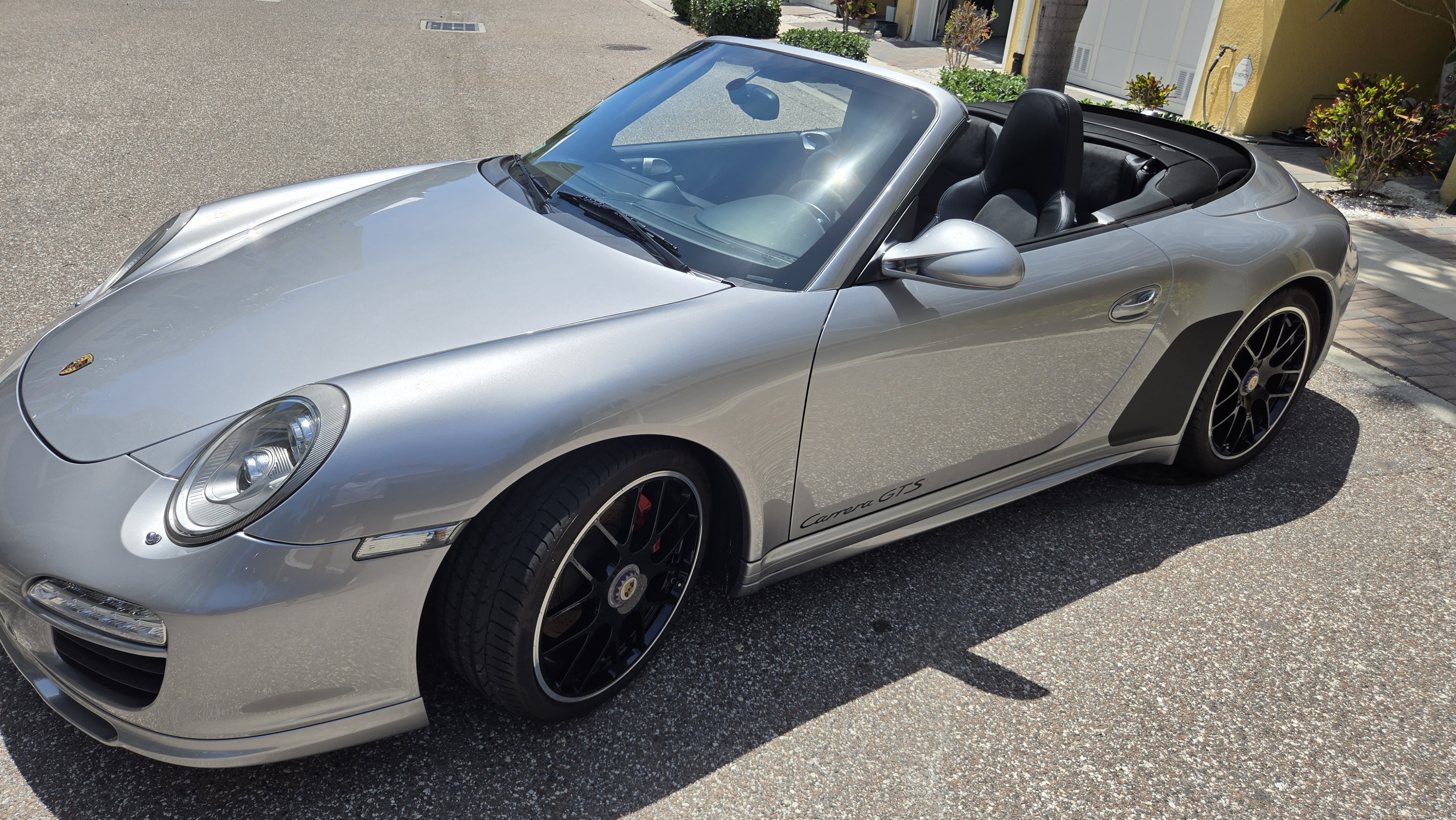 Used 2011 Porsche 911 Carrera GTS RWD image 17