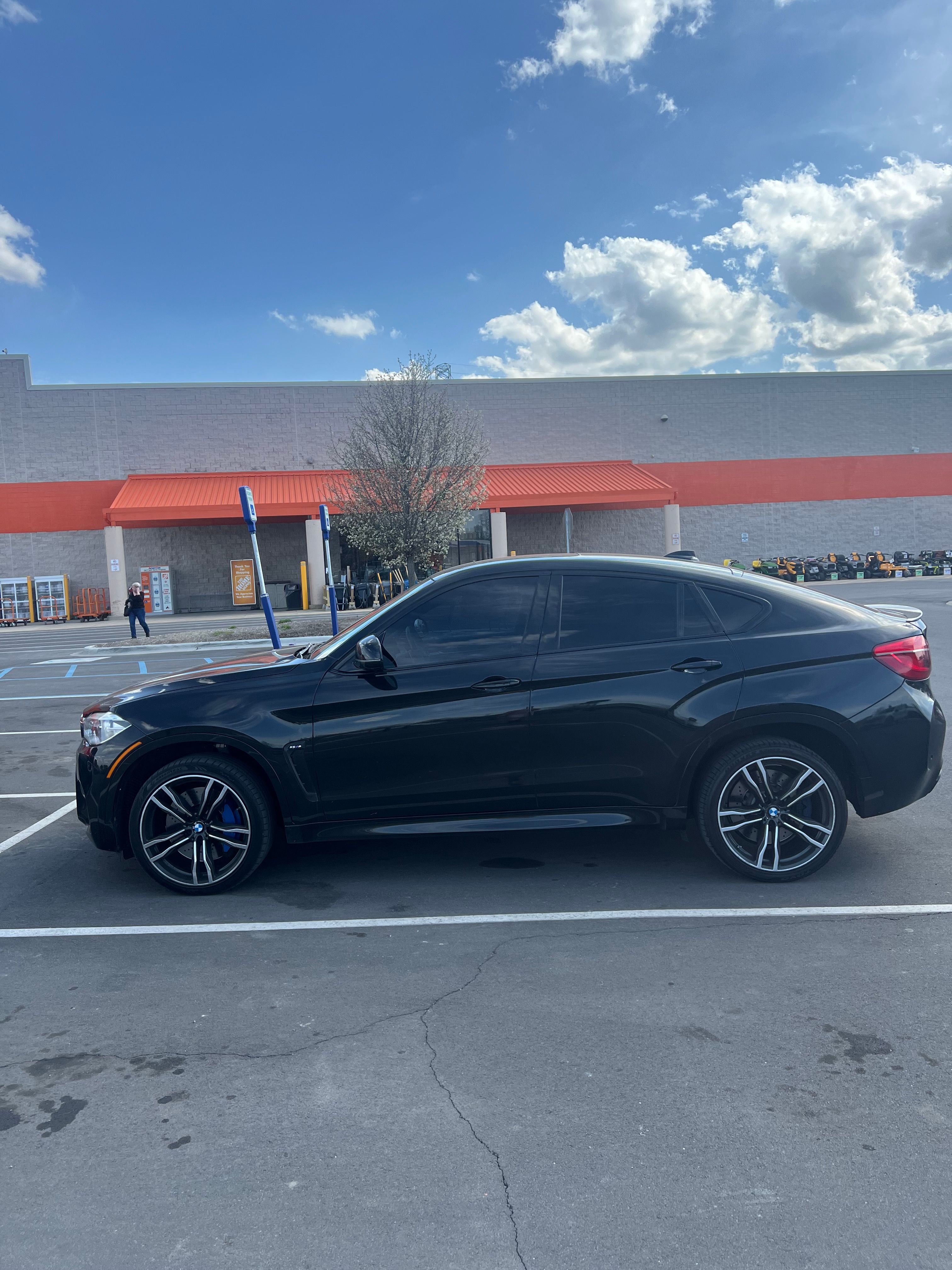 Used 2016 BMW X6 M AWD/4WD image 4