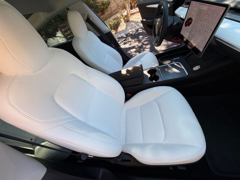 Used 2022 Tesla Model 3 Performance image 20