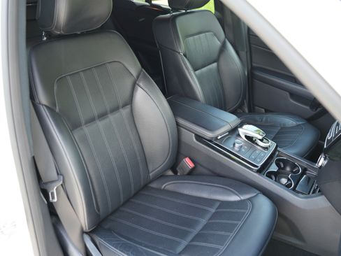 Used 2018 Mercedes-Benz GLE 43 AMG 4MATIC image 10