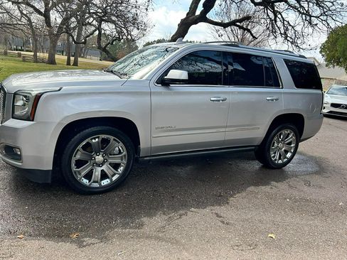 Used 2016 GMC Yukon Denali w/ Open Road Package image 2