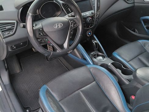Used 2013 Hyundai Veloster Turbo image 10