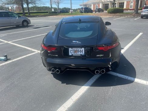Used 2016 Jaguar F-TYPE R image 4
