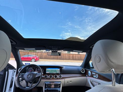 Used 2018 Mercedes-Benz E 300 image 12