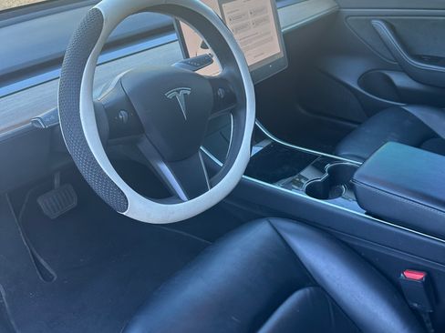 Used 2020 Tesla Model 3 Long Range AWD/4WD image 10