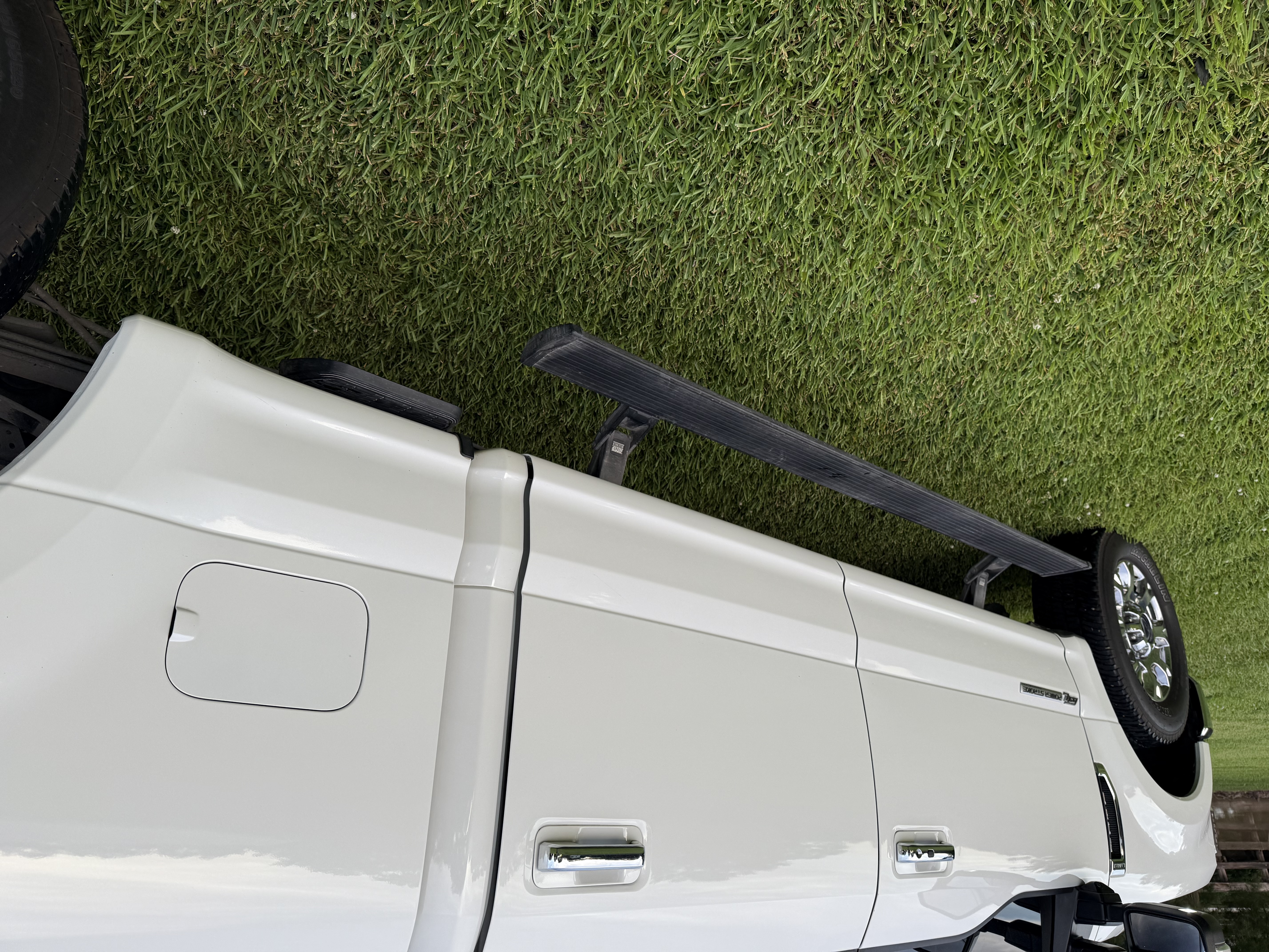 Used 2022 Ford F250 Lariat w/ Lariat Ultimate Package AWD/4WD image 10