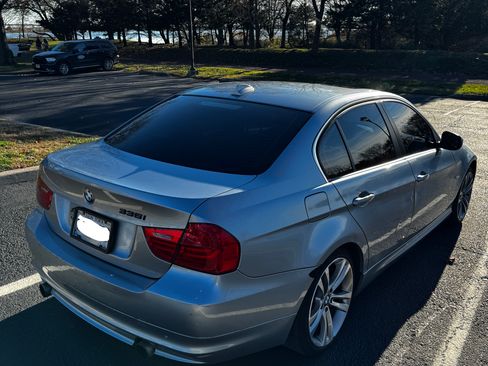 Used 2011 BMW 335i xDrive Sedan image 8