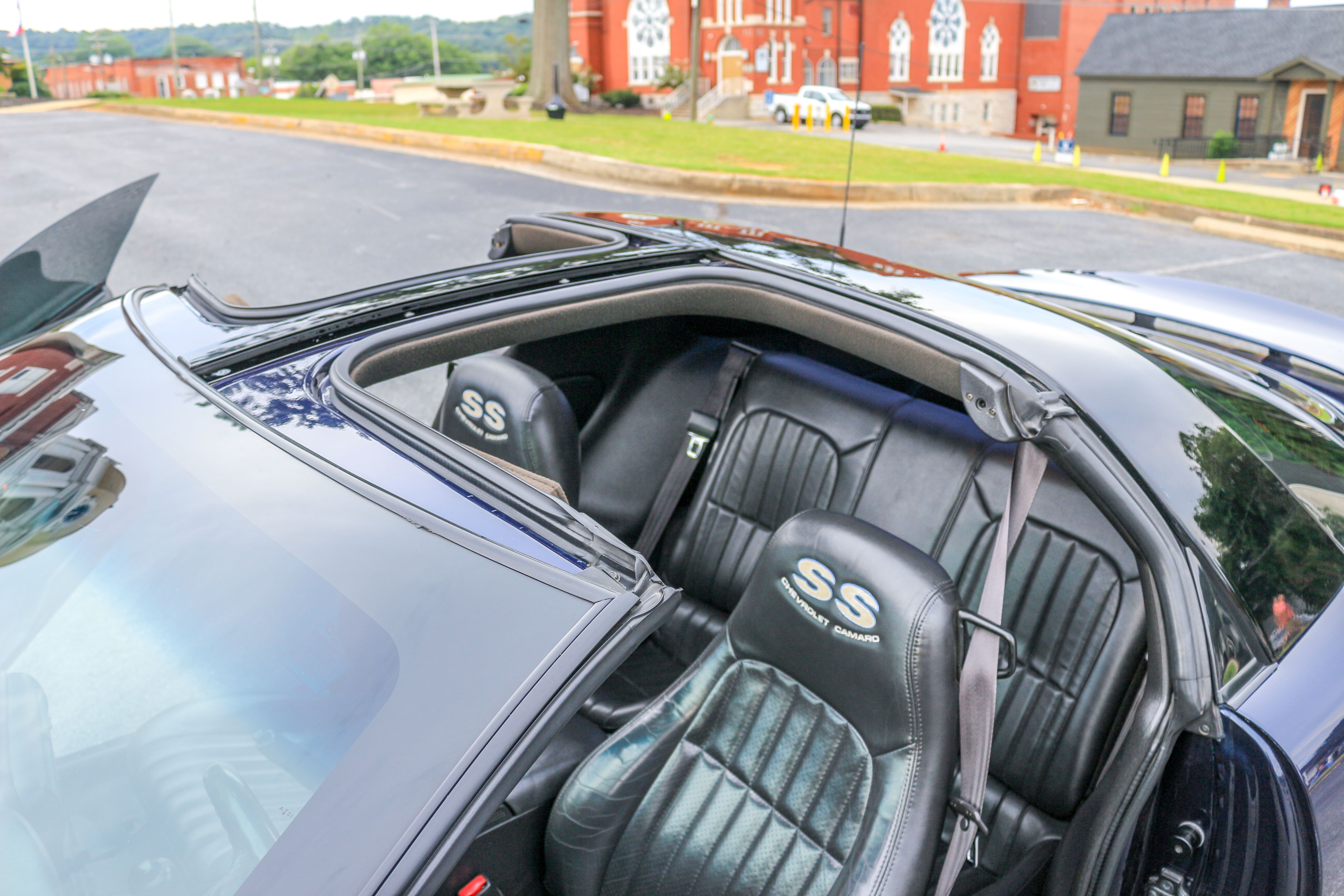 Used 2001 Chevrolet Camaro Z28 w/ SS Performance/Appearance Pkg RWD image 27