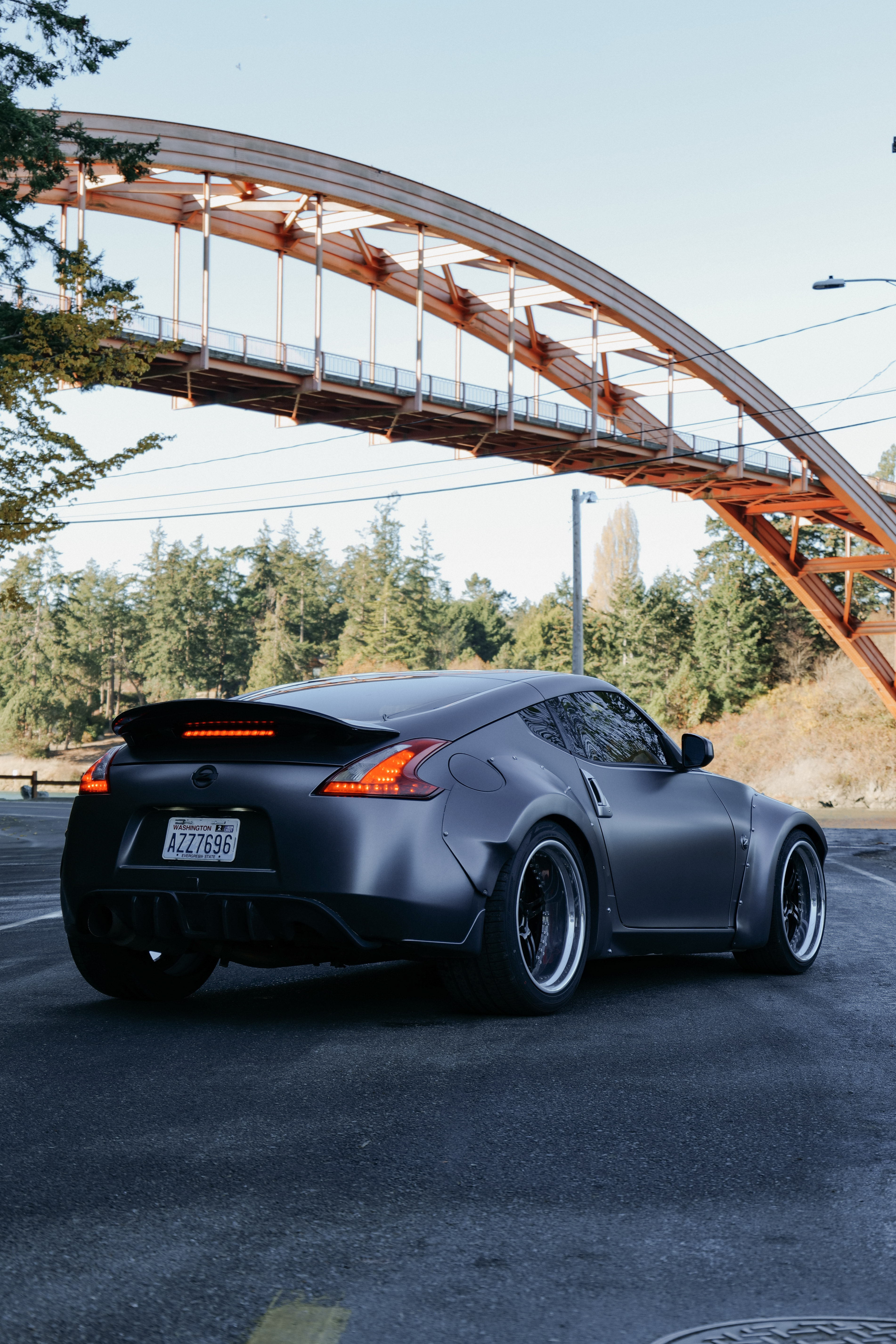 Used 2009 Nissan 370Z Coupe RWD image 2