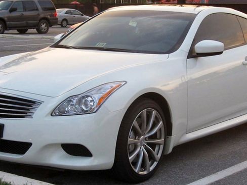 Used 2008 INFINITI G37 Journey w/ Premium Pkg image 2