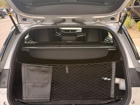 Used 2015 Lexus CT 200h w/ F Sport w/Nuluxe Interior FWD image 9