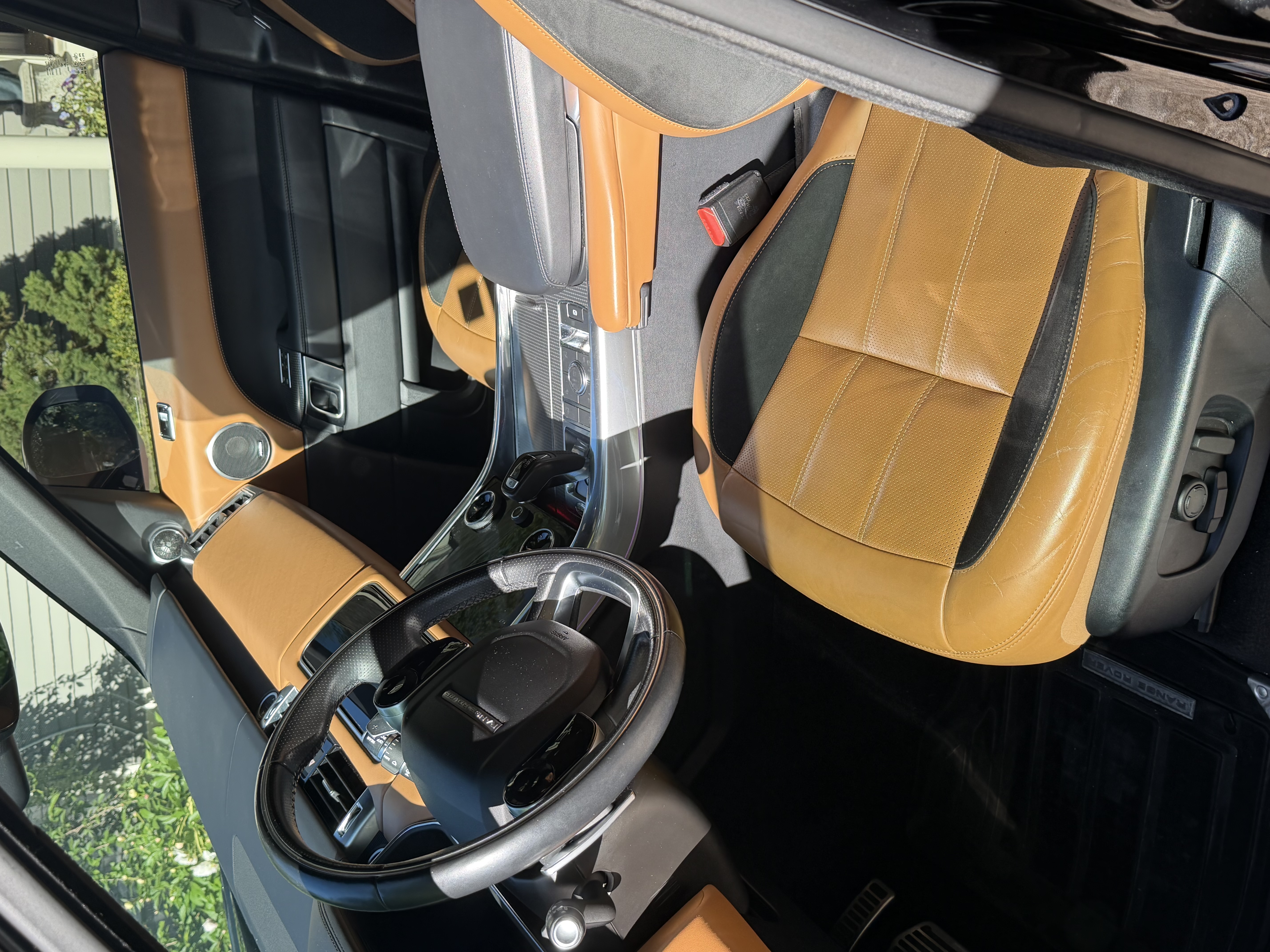 Used 2019 Land Rover Range Rover Sport Supercharged AWD/4WD image 16
