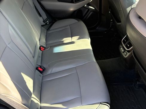 Used 2022 Subaru Outback Limited XT w/ Popular Package #2 image 9