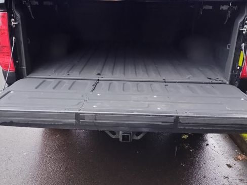 Used 2018 Toyota Tundra SR5 w/ SR5 Upgrade Package image 11