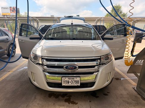 Used 2012 Ford Edge Limited FWD image 1