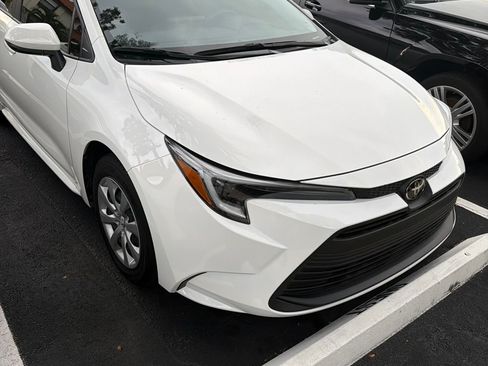 Used 2026 Toyota Corolla LE FWD image 13