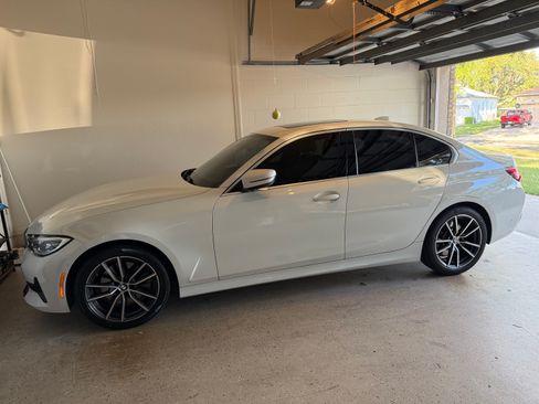 Used 2019 BMW 330i Sedan image 10