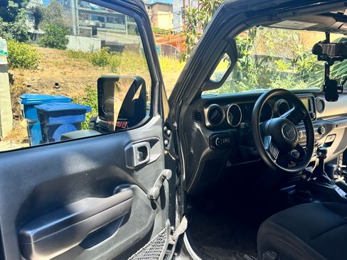 Used 2021 Jeep Wrangler Sport AWD/4WD image 5