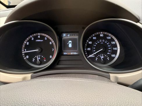 Used 2018 Hyundai Santa Fe SE AWD/4WD image 12
