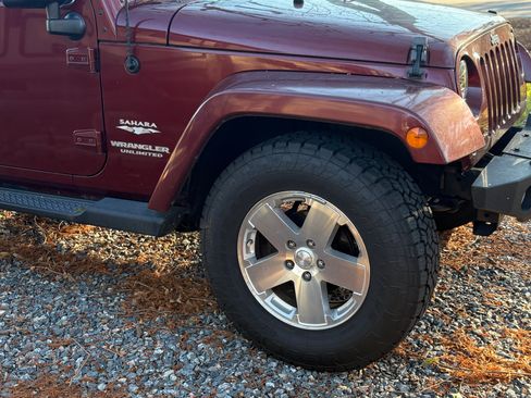 Used 2009 Jeep Wrangler Unlimited Sahara w/ Trailer Tow Group AWD/4WD image 15