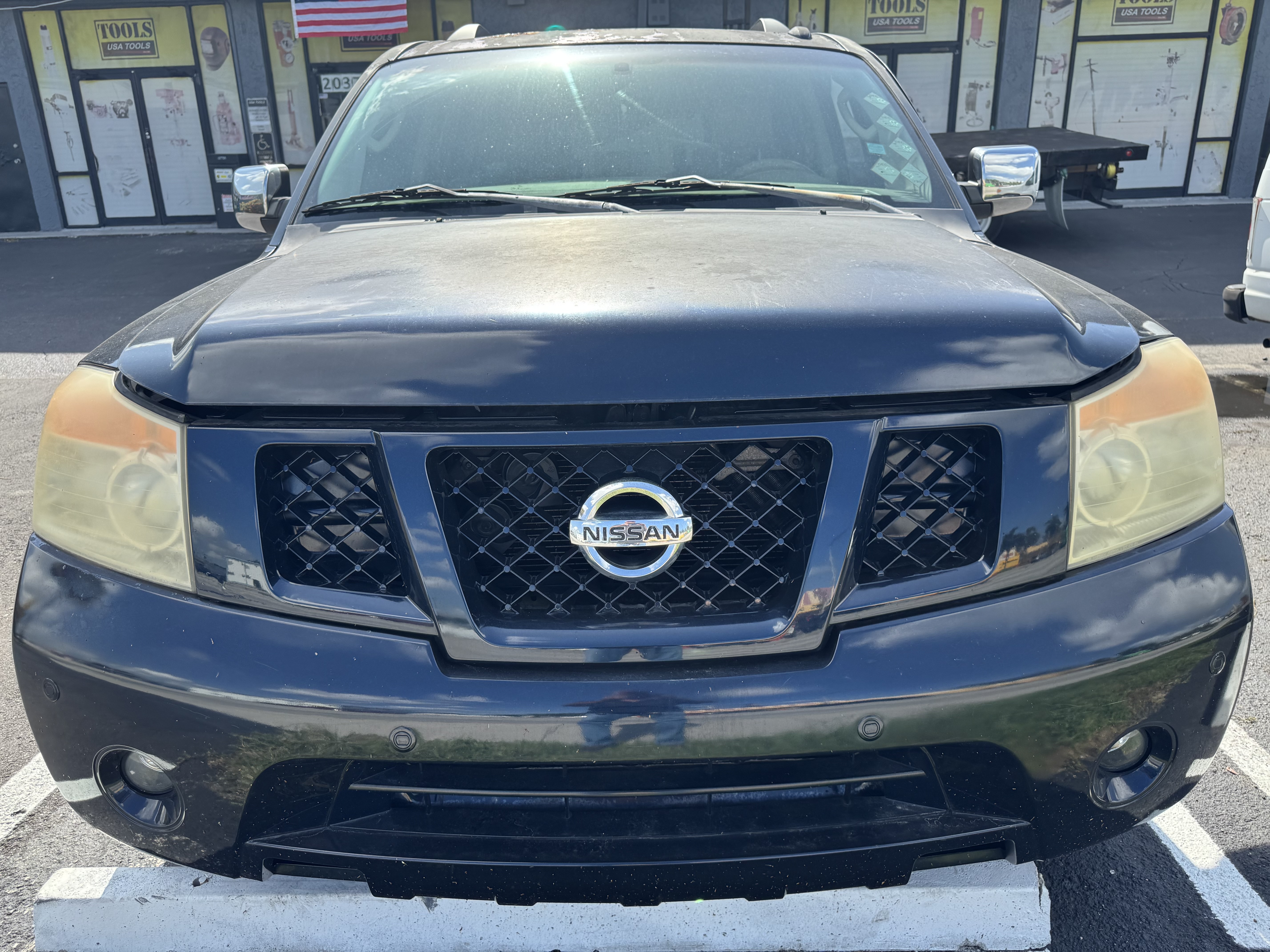 Used 2008 Nissan Armada SE w/ Premium Pkg RWD image 1