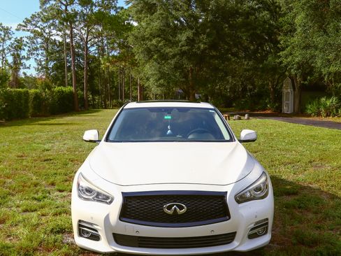 Used 2014 INFINITI Q50 Premium w/ Technology Package RWD image 4