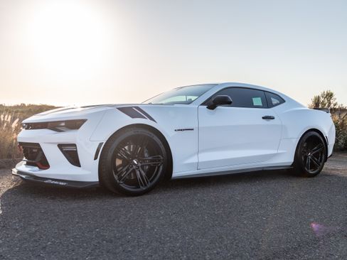 Used 2018 Chevrolet Camaro SS w/ Redline Edition image 2