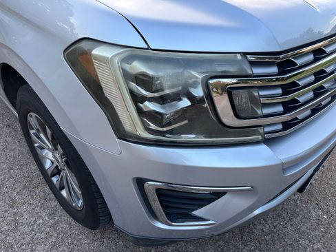 Used 2018 Ford Expedition Max Limited w/ Equipment Group 301A RWD image 10