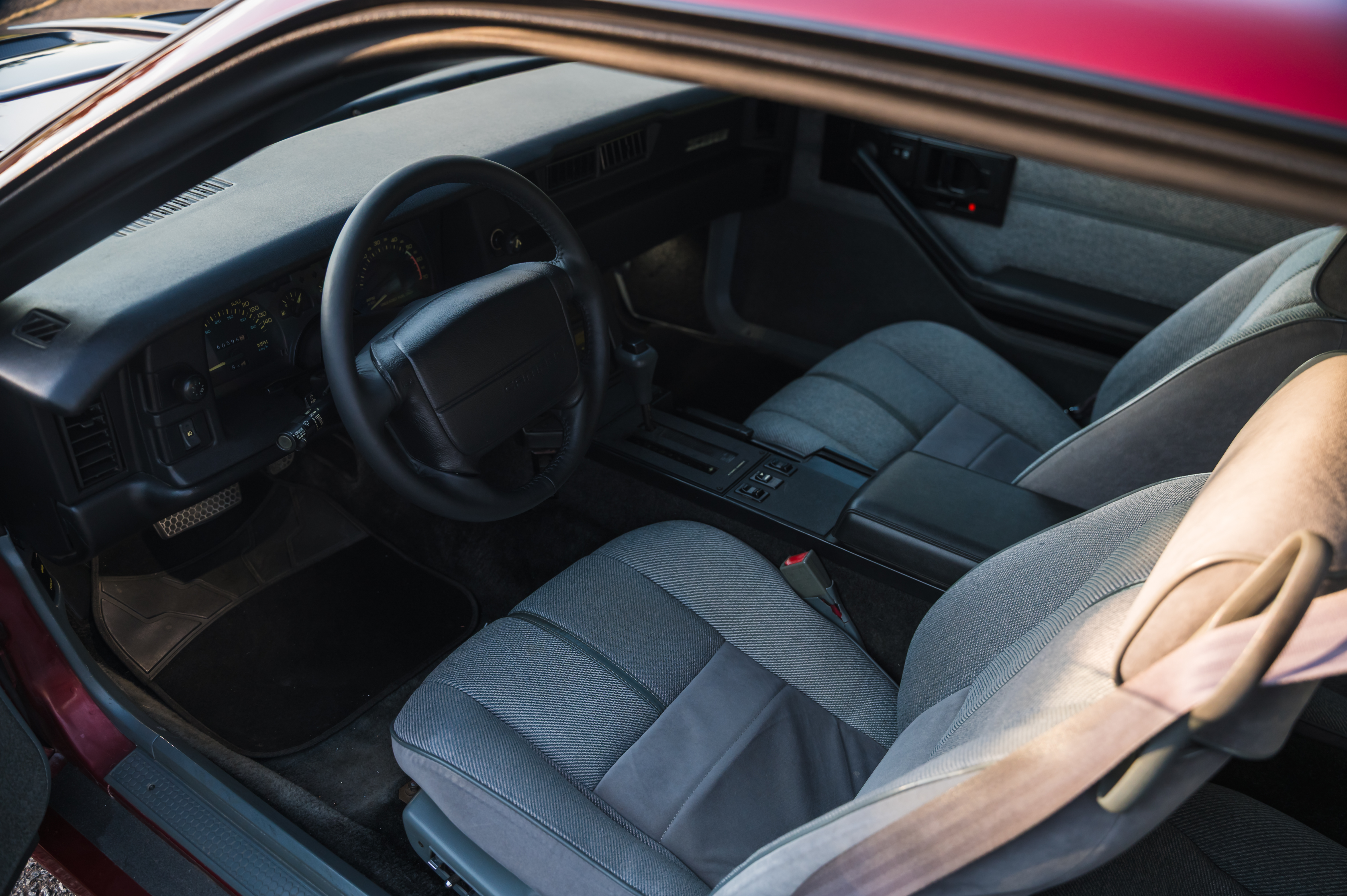 Used 1992 Chevrolet Camaro RS RWD image 19