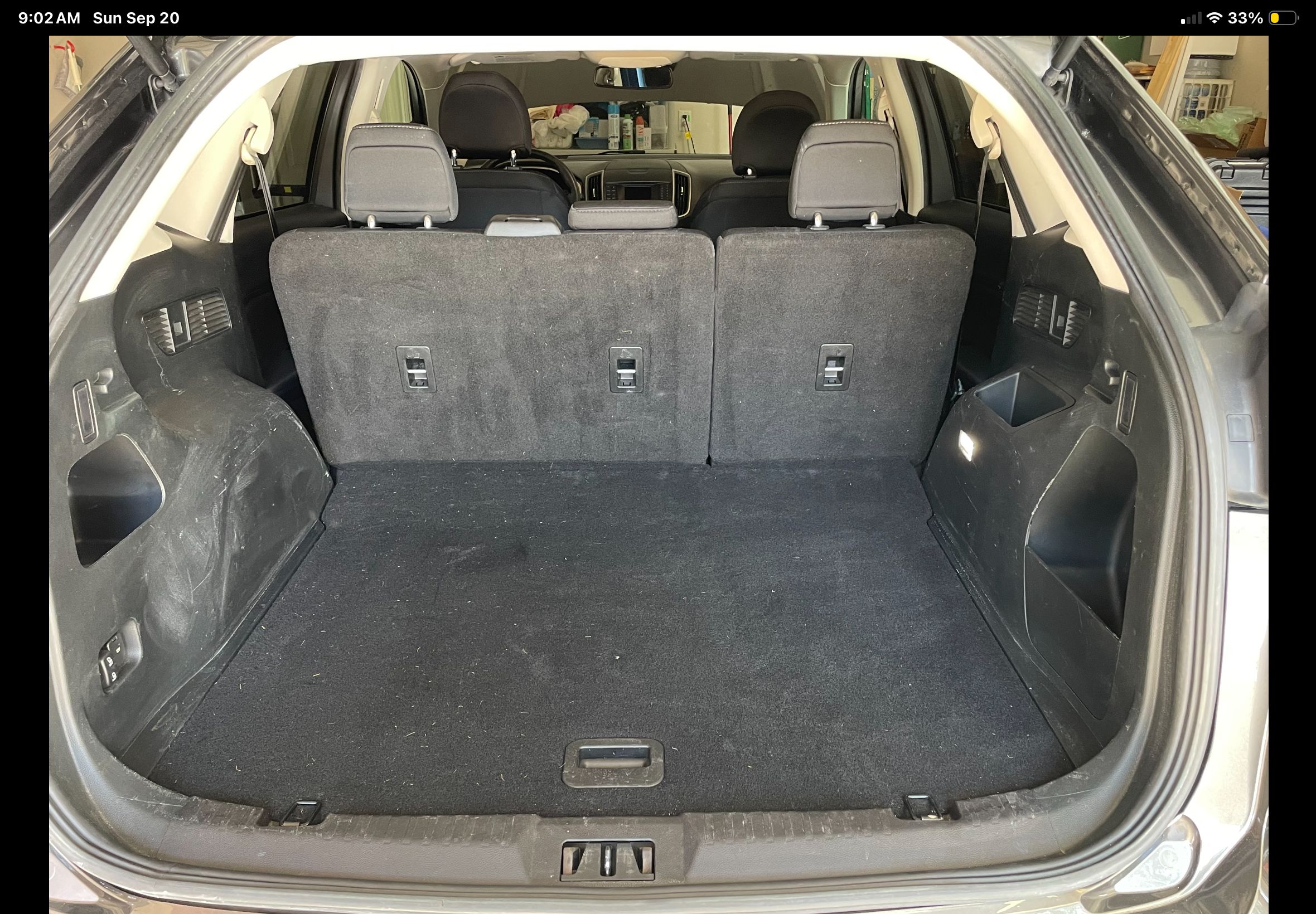 Used 2018 Ford Edge SEL w/ Ford Safe & Smart Package FWD image 11