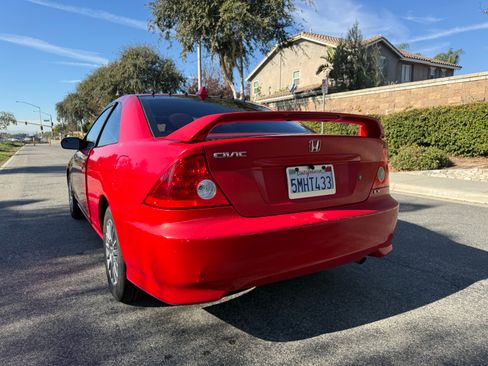 Used 2005 Honda Civic LX image 4